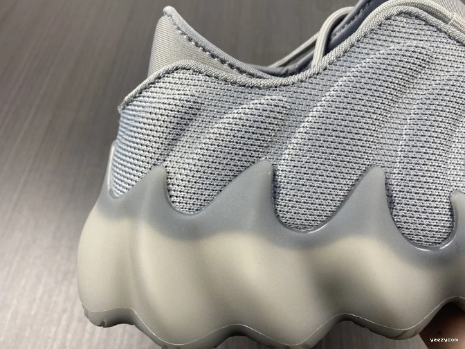 400 ADIDAS H68033 YEEZY 1031